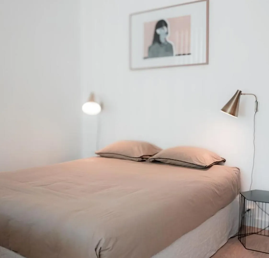 Aurora Suite A Champel Avec Terrasse Geneve